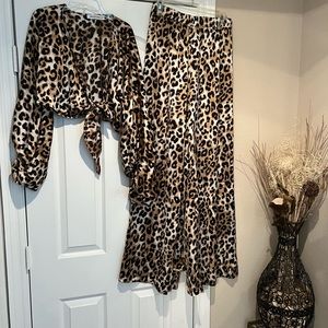 Brand New Animal Print outfit 🤎